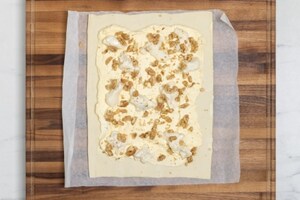 Preparazione Strudel al gorgonzola, pere e noci - Fase 2