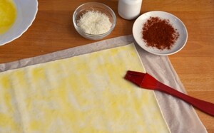 Preparazione Stuzzichini al formaggio e paprika dolce - Fase 1
