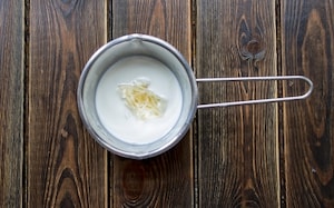 Preparazione Torta al cioccolato e gelatina di fragole - Fase 3