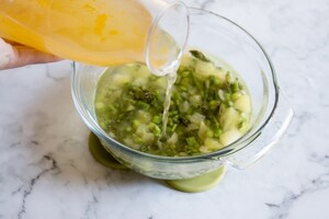 Preparazione Vellutata di asparagi con polpettine di patate - Fase 2