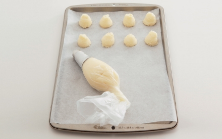 Preparazione Bignè senza latte e senza uova - Fase 3 Preparazione Bignè senza latte e senza uova - Fase 3