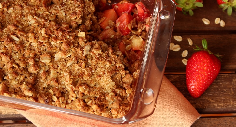 Crumble di mele e fragole ricetta