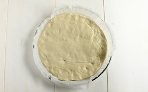 Preparazione Focaccia ripiena con mortadella e formaggio - Fase 3