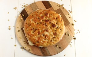 Preparazione Focaccia ripiena con mortadella e formaggio - Fase 5