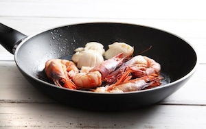 Preparazione Insalata di capesante, gamberoni e pancetta croccante - Fase 2