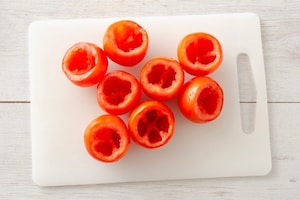 Preparazione Pomodori al forno ripieni di pecorino - Fase 1