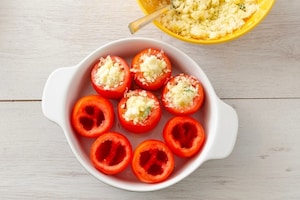 Preparazione Pomodori al forno ripieni di pecorino - Fase 3