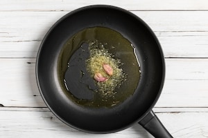 Preparazione Spaghetti alla bottarga - Fase 1