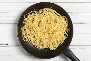 Preparazione Spaghetti alla bottarga - Fase 2