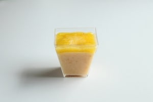 Preparazione Bicchierini di pesche e amaretti - Fase 3