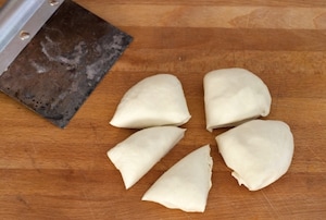 Preparazione Cialde di tortillas con insalata e guacamole - Fase 4
