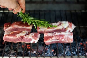 Preparazione Costine di maiale alla griglia - Fase 2