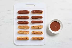 Preparazione Éclair al cioccolato  - Fase 6