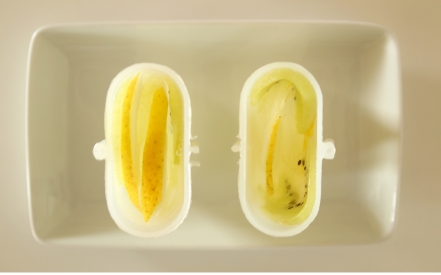 Preparazione Ghiaccioli allo zenzero con limone e kiwi - Fase 2 Preparazione Ghiaccioli allo zenzero con limone e kiwi - Fase 2