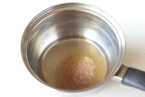 Preparazione Ghiaccioli Tequila Sunrise e mirtilli - Fase 1