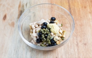 Preparazione Sandwich con tofu, capperi e olive - Fase 2