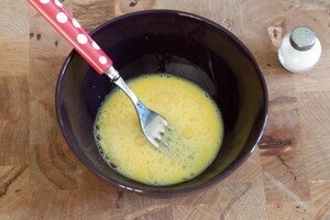 Preparazione Sfogliatine alle albicocche e ciliegie - Fase 1