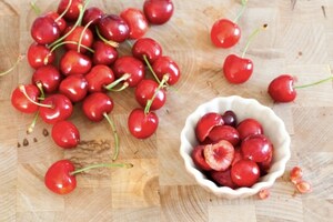 Preparazione Sfogliatine alle albicocche e ciliegie - Fase 2