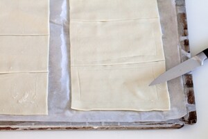 Preparazione Sfogliatine alle albicocche e ciliegie - Fase 3