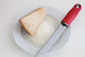 Preparazione Sugo ai pomodori secchi e mandorle da congelare - Fase 1