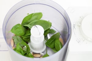 Preparazione Sugo ai pomodori secchi e mandorle da congelare - Fase 2