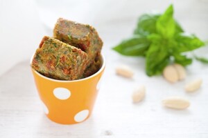 Preparazione Sugo ai pomodori secchi e mandorle da congelare - Fase 5