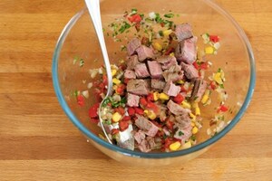 Preparazione Tacos con carne alla griglia e verdure - Fase 7