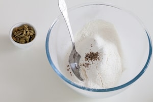 Preparazione Torta al rabarbaro - Fase 2