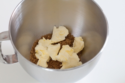 Preparazione Torta al rabarbaro - Fase 2 Preparazione Torta al rabarbaro - Fase 2