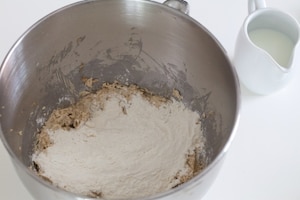 Preparazione Torta al rabarbaro - Fase 4