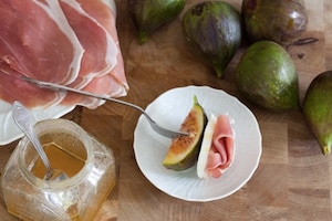 Preparazione Antipasti veloci con i fichi - Fase 2