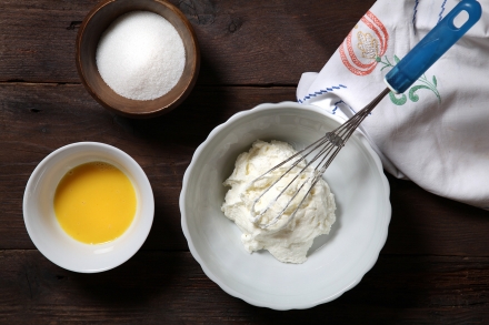 Preparazione Crema frangipane - Fase 1 Preparazione Crema frangipane - Fase 1