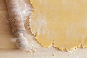 Preparazione Crostata alla confettura di mirtilli  - Fase 1