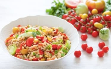 Insalata di pomodori e cereali