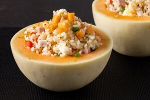 Preparazione Insalata di riso nel melone - Fase 5