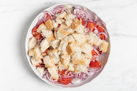 Preparazione Panzanella - Fase 3 Preparazione Panzanella - Fase 3