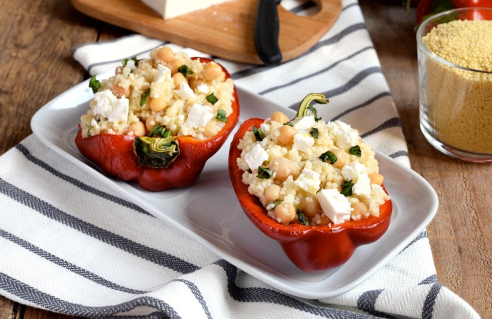 Peperoni ripieni di cous cous e ceci ricetta