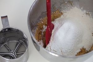 Preparazione Plumcake alle albicocche - Fase 2