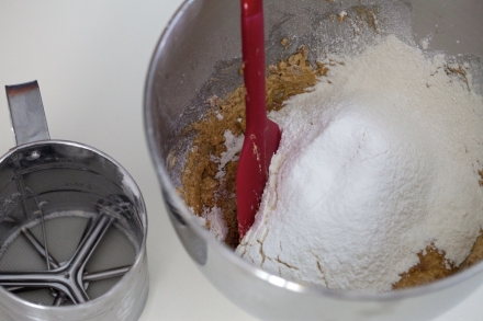Preparazione Plumcake alle albicocche - Fase 2 Preparazione Plumcake alle albicocche - Fase 2