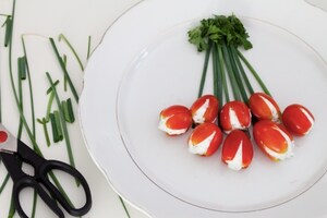 Preparazione Pomodori ripieni di ricotta e erbe aromatiche - Fase 3