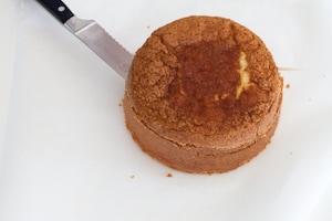 Preparazione Torta a strati alle pesche e ciliegie - Fase 4