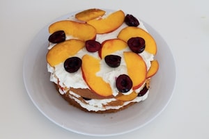 Preparazione Torta a strati alle pesche e ciliegie - Fase 6