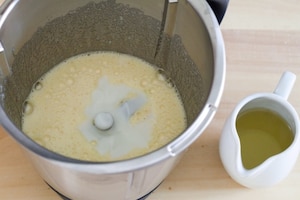 Preparazione Torta allo yogurt con il Bimby - Fase 1