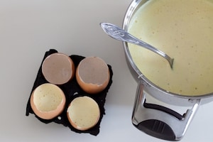 Preparazione Uova ripiene di crema inglese salata - Fase 5