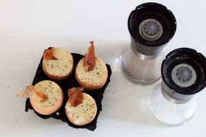 Preparazione Uova ripiene di crema inglese salata - Fase 5