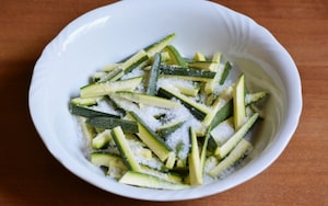 Preparazione Zucchine sott'olio - Fase 1