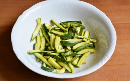 Preparazione Zucchine sott'olio - Fase 2 Preparazione Zucchine sott'olio - Fase 2
