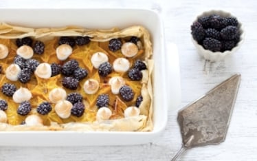 Crostata meringata ai frutti esotici