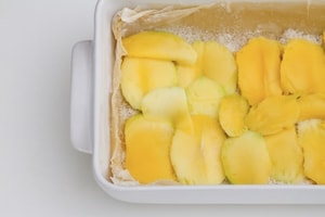 Preparazione Crostata meringata ai frutti esotici - Fase 3