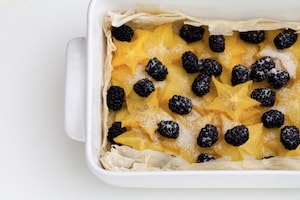 Preparazione Crostata meringata ai frutti esotici - Fase 4